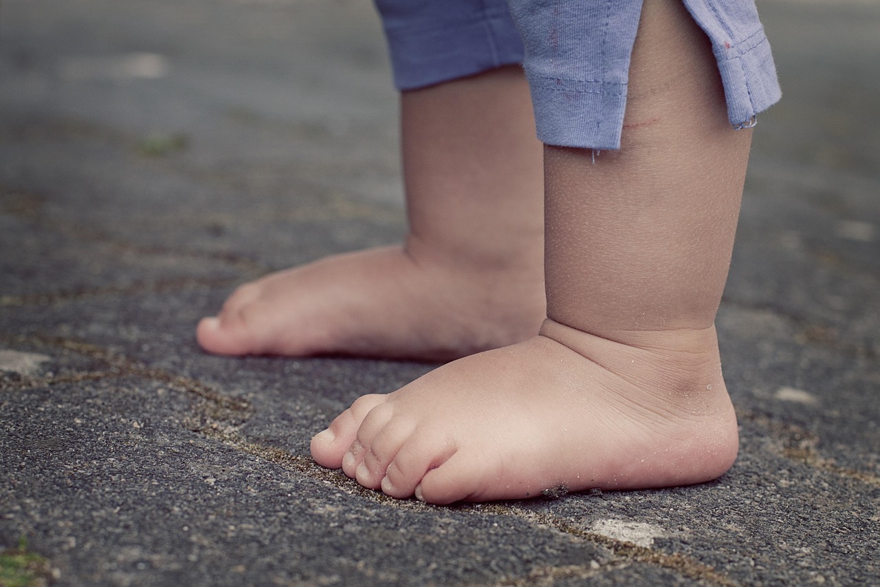 足の汗臭い対策に効果的なグッズは何ですか？