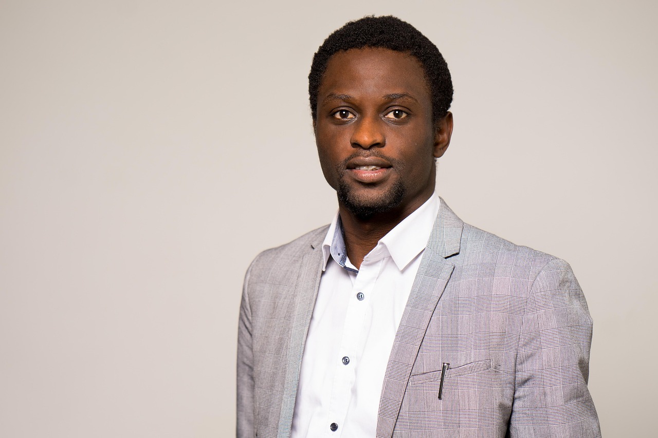 仕事帰りにスーツの脇汗がバレないための対策は？