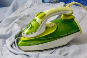 電車の匂いが服につくのを防ぐ方法は？