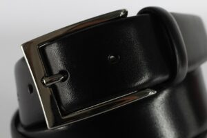 香水をつける場所は腰があり？なし？どちらが効果的？